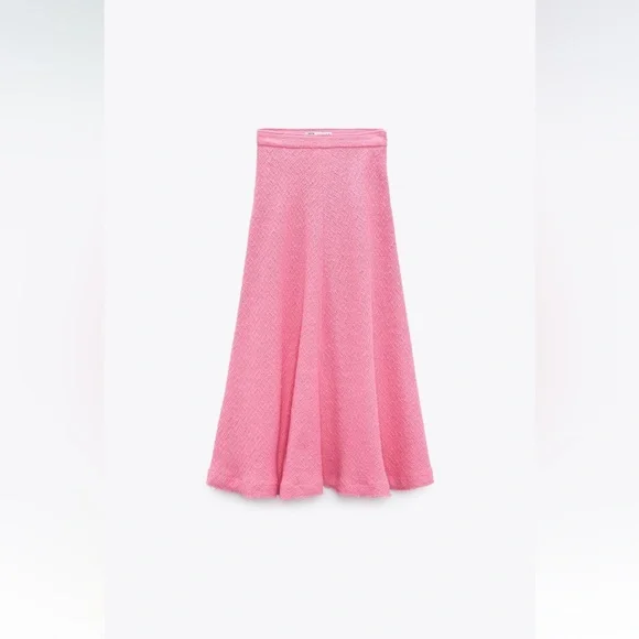 Long Textured Skirt - Picture 7 of 9